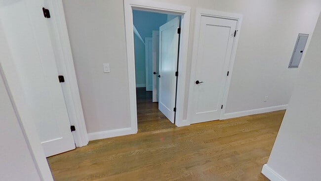 Photo - 70 Linden St Unit 4