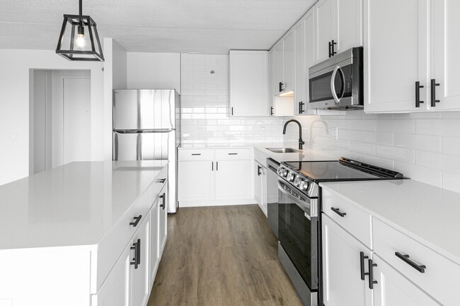 Photo - 1770 1st St Unit 703