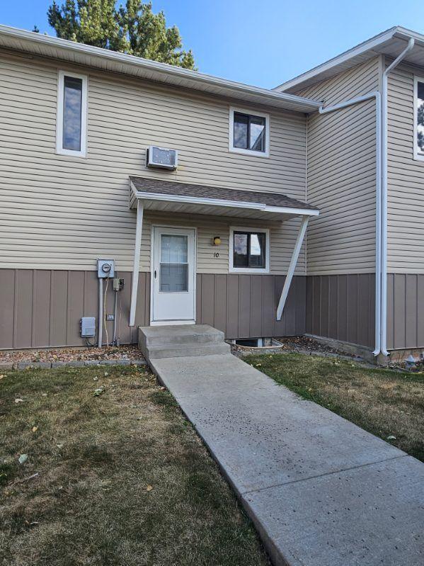 Building Photo - 3 bedroom in Billings MT 59102 Rental