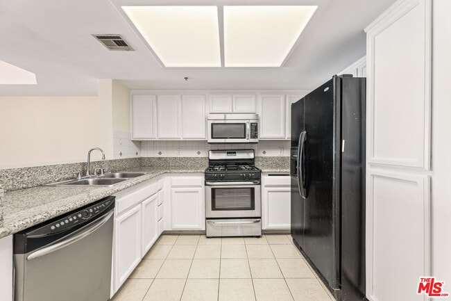 Photo - 4755 Templeton St Unit 2115