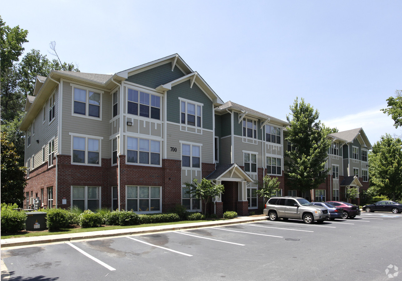 Columbia Commons - Columbia Commons Apartments