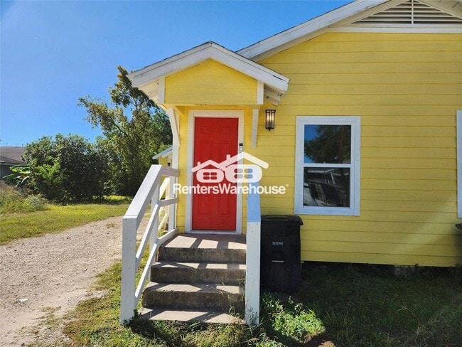 Photo - 2706 Berry St