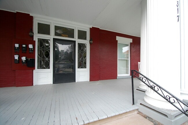 317 S 5th St Unit 317-2 Fifth
