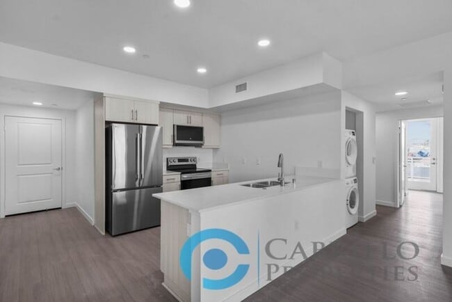 Photo - 2724 El Cajon Blvd Unidad #413 Rental