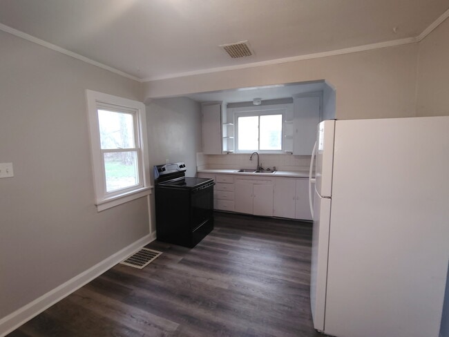 Photo - 1804 S Wall Ave