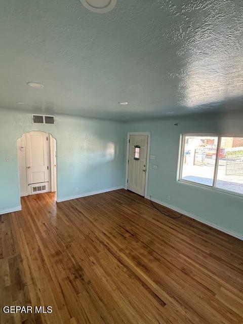 Photo - 4642 Walter Ln