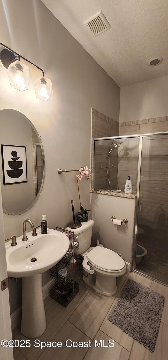 Photo - 2626 Florencia Pl