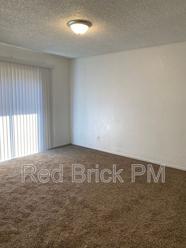 Photo - 133 Kings Ave