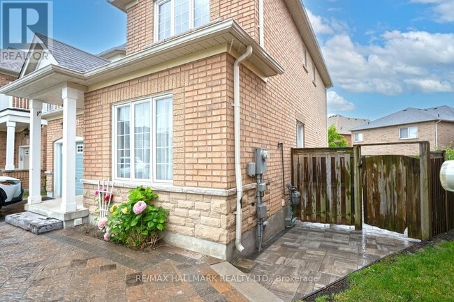 Photo - 77 Wheelwright Dr