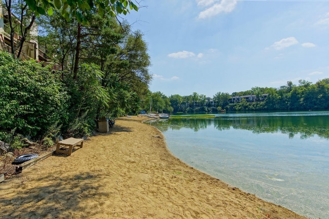 Photo - 1478 Cliff Ct Unit B