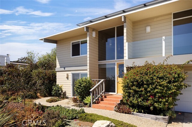 Photo - 419 Monarch Bay Dr