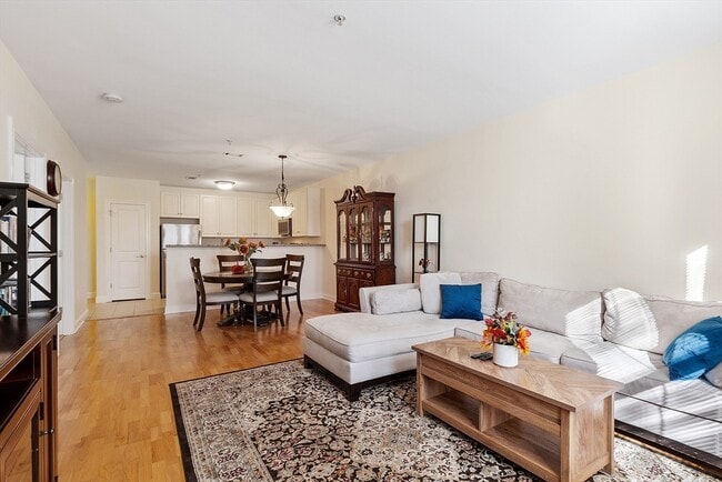 Building Photo - 3 Harvest Dr Unit 107