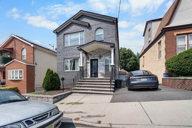 Photo - 1300 79th St Unit 2