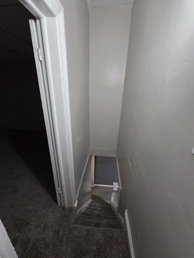 Photo - 2 Bedroom House w/ washer and dryer hook up