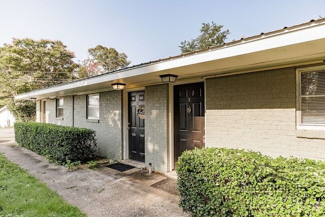 Photo - 550 Macon Hwy