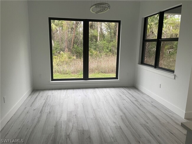 Photo - 2567 12th Ave NE