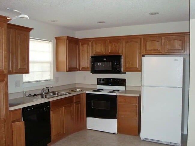 Photo - 712 SW Shadow Glen Dr