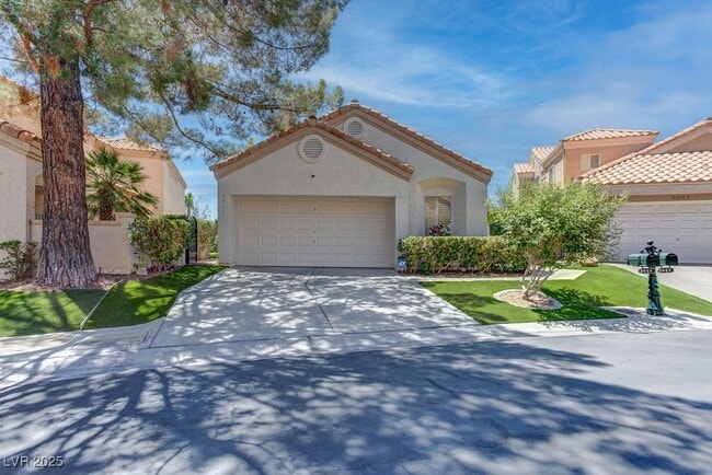 Building Photo - 8953 Diamond Falls Dr Rental
