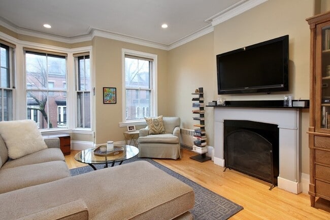 Photo - 208 W Springfield St Unit 3