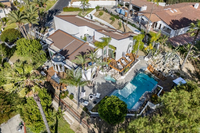 Photo - 275 S Owens Dr