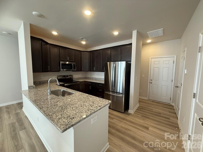 Photo - 1111 Bartholdi Dr