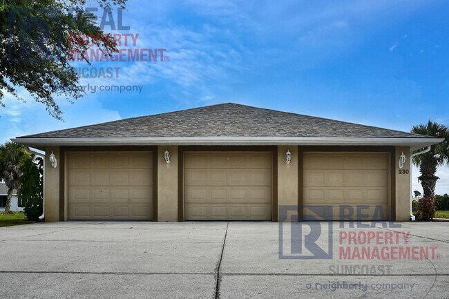 230 Rotonda Blvd W Unit A