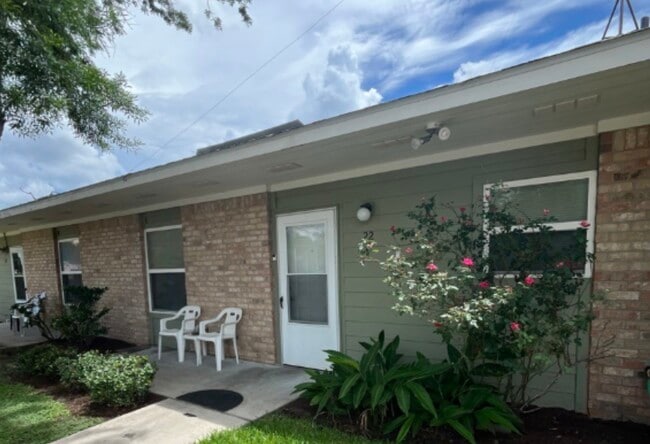 Photo - 308 N East St