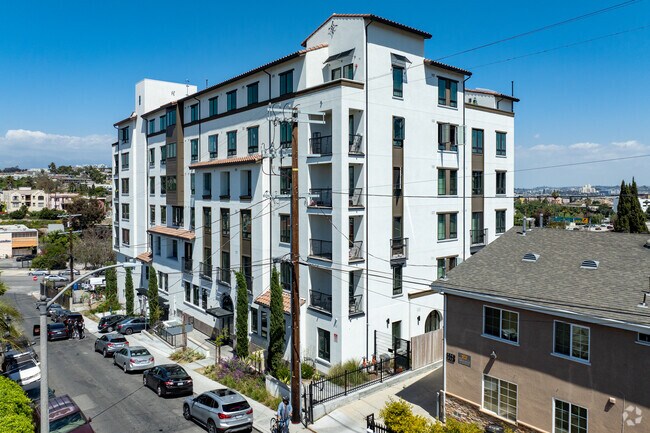 Alternative Photo - Firmin Court Apartments