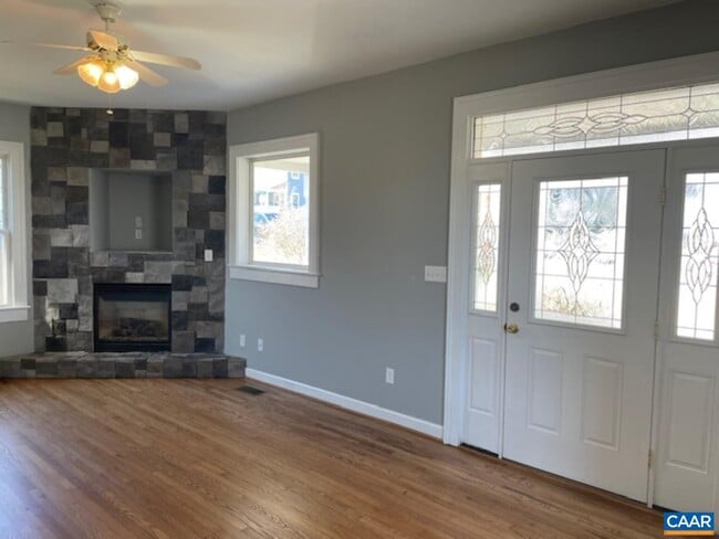 Photo - 1414 Midland St