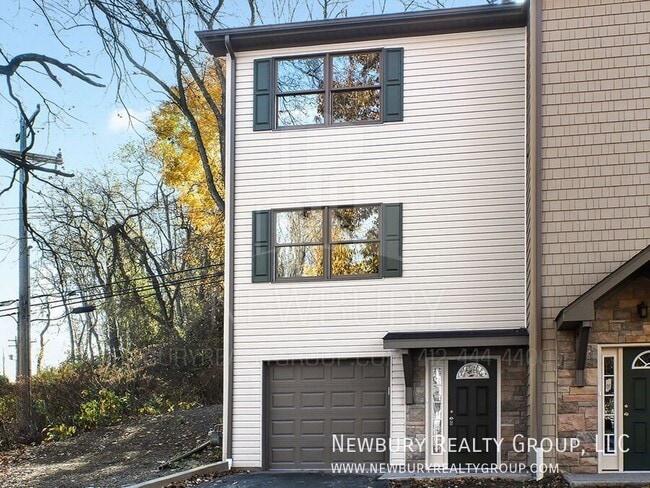 Photo - 155 Banksville Pl