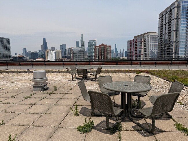 Photo - 320 E 21st St Unit 716