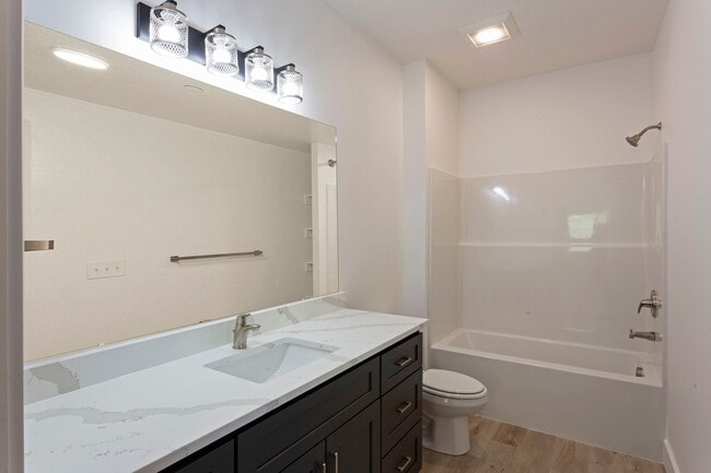 Photo - 648 Highton St Unit 208