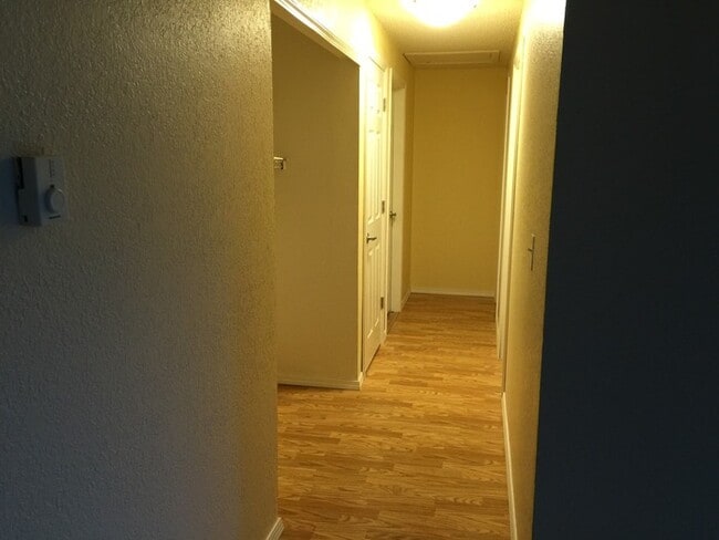 Photo - Completely remodeled 3 bedroom unit!! Pets...