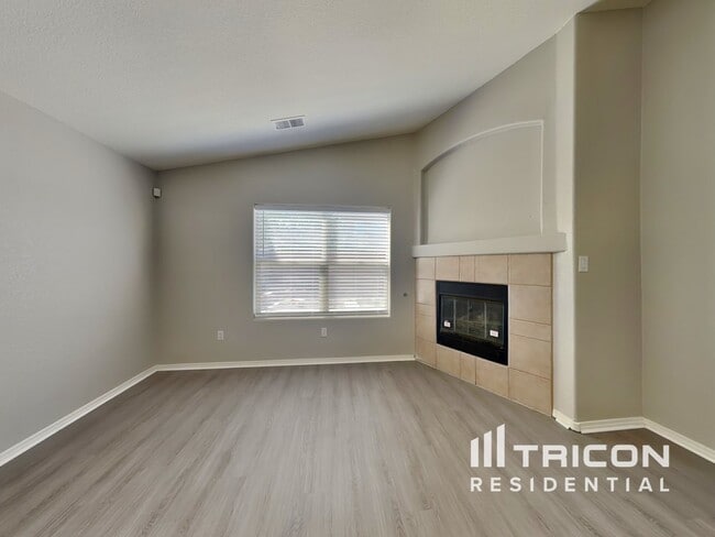 Photo - 1513 Ricasoli Dr SE