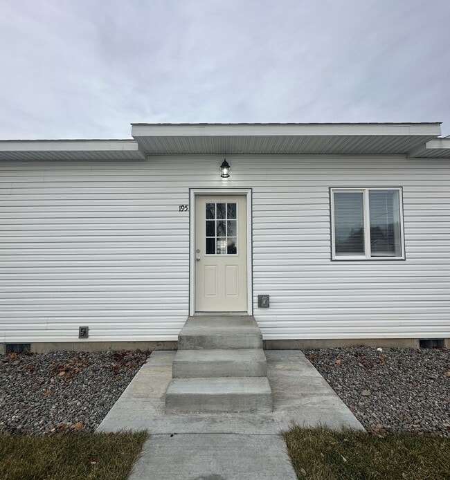 Building Photo - Brand New & Charming 2 Bedroom, 2 Bathroom Unit in St. Anthony!