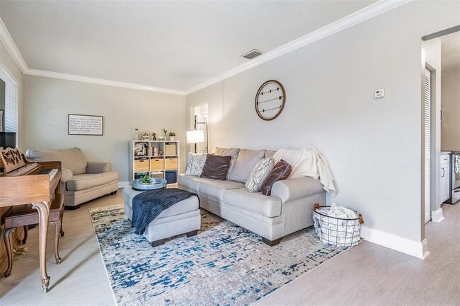 Photo - 6985 Merrick Ln