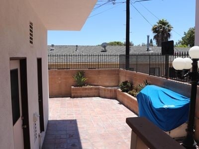 Photo - 985 W 9th St Unidad 1