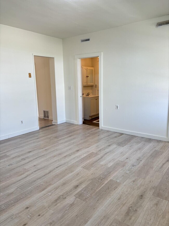 Photo - 601 Meadow St Unit #1