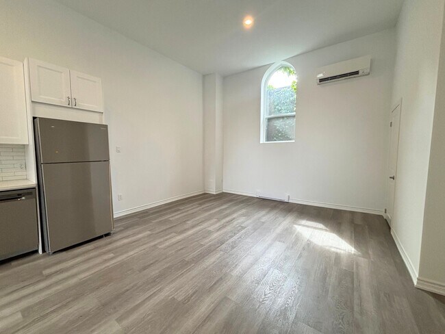 Photo - 16 West- 117 Unit 117
