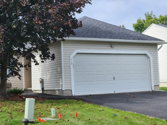 Photo - 113 Braintree Dr