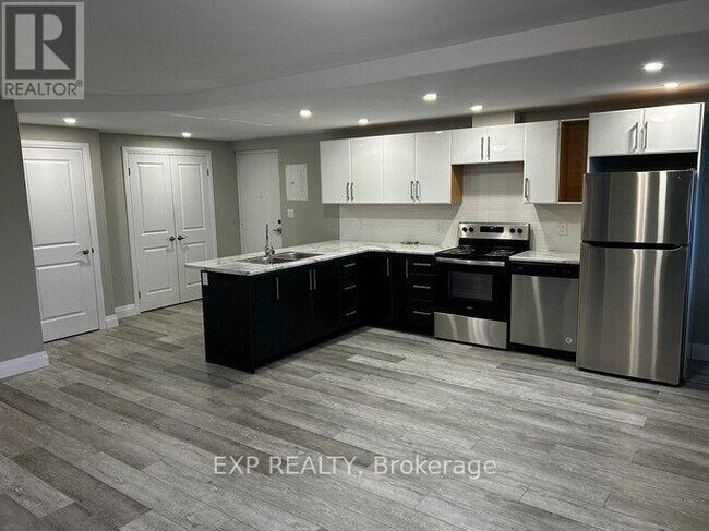 Photo - 3815 Portage Rd