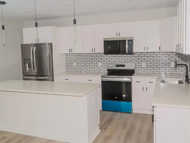 Photo - 8906 Chestnut Ave