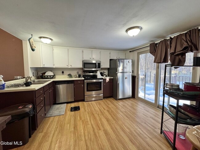 Photo - 48 Wake Robin Rd