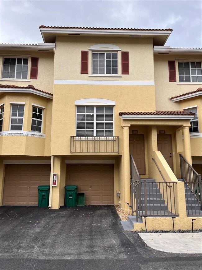 Building Photo - 730 NE 90th St Unit 109