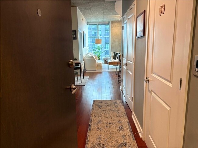 Building Photo - 855 Peachtree St NE Unit 2607