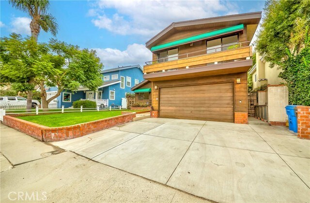 Photo - 1113 Steinhart Ave