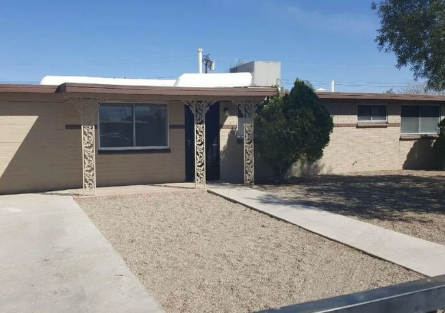 Photo - 5425 S Alaska Dr House