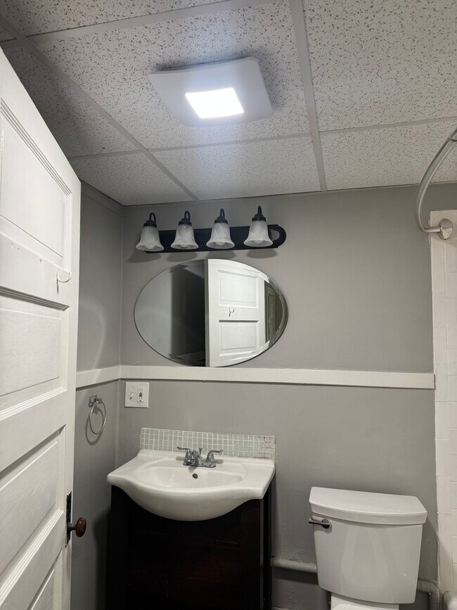 Photo - 10 Wakefield Ave