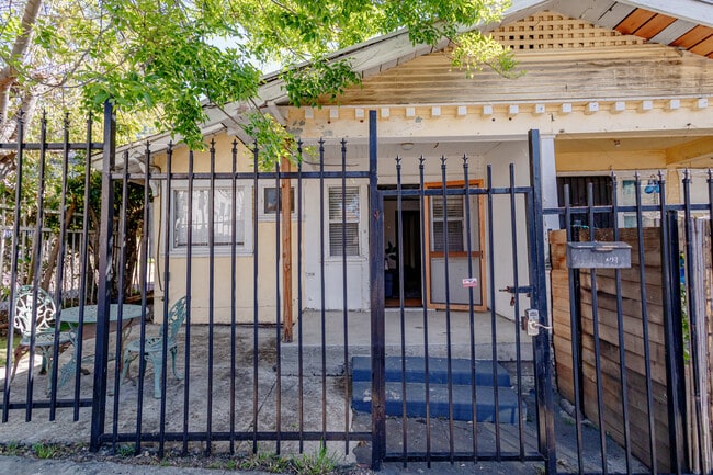 Building Photo - 318 Firmin St Unit 318