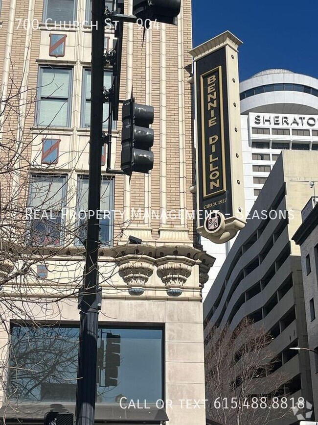 Building Photo - Spectacular condo in downtown Nashville